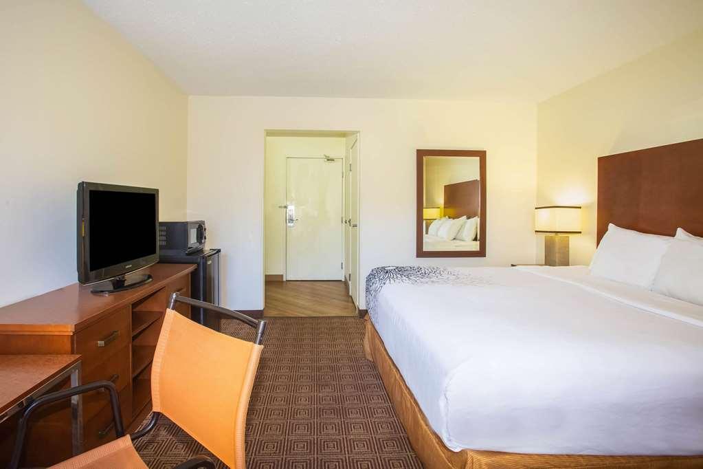 Hotel Baymont By Wyndham Columbia, Mo Udogodnienia zdjęcie