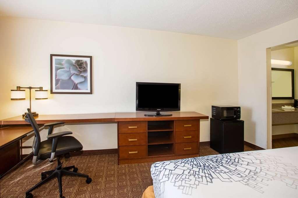 Hotel Baymont By Wyndham Columbia, Mo Udogodnienia zdjęcie